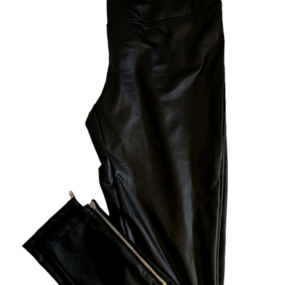 Yummie Pants - NWT Yummie Black faux leather pant leggings ankle zippers stretch sexy Large